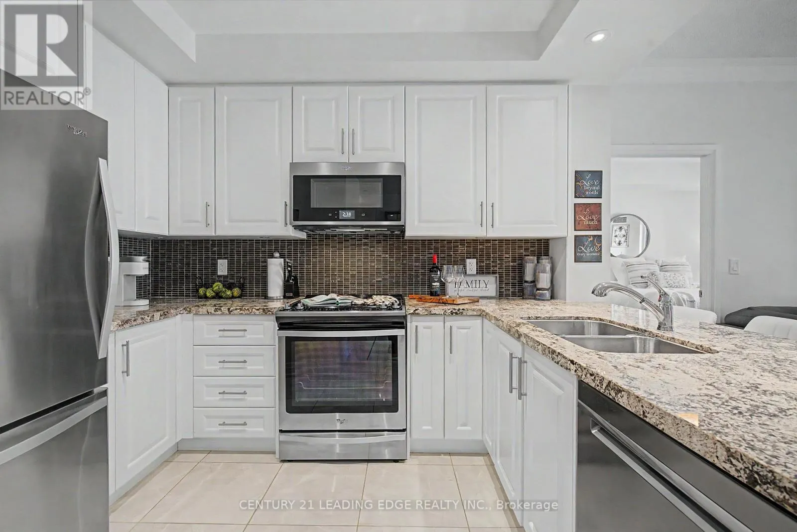 312 - 25 BAKER HILL BOULEVARD