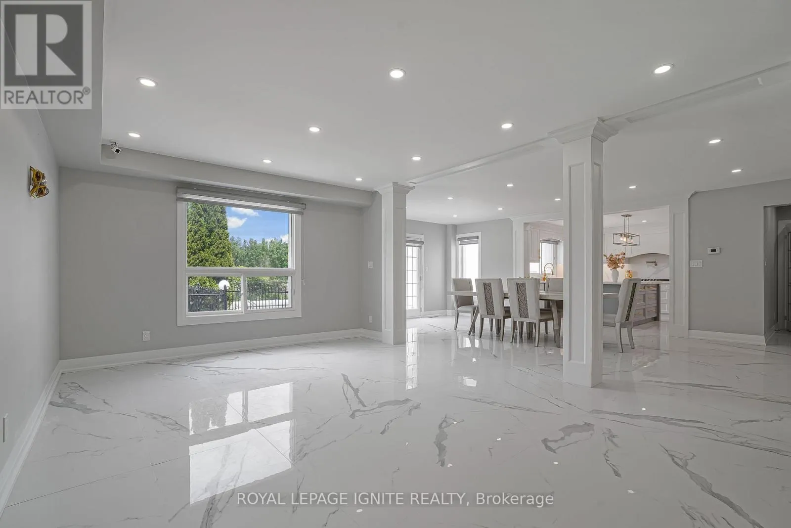 69 RAEVIEW DRIVE