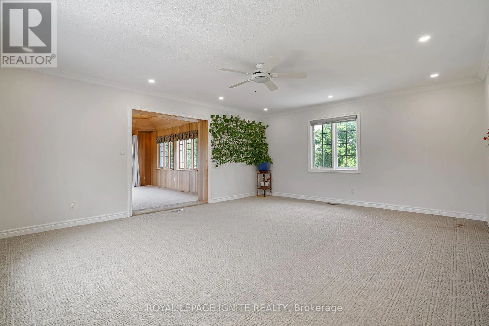 69 RAEVIEW DRIVE