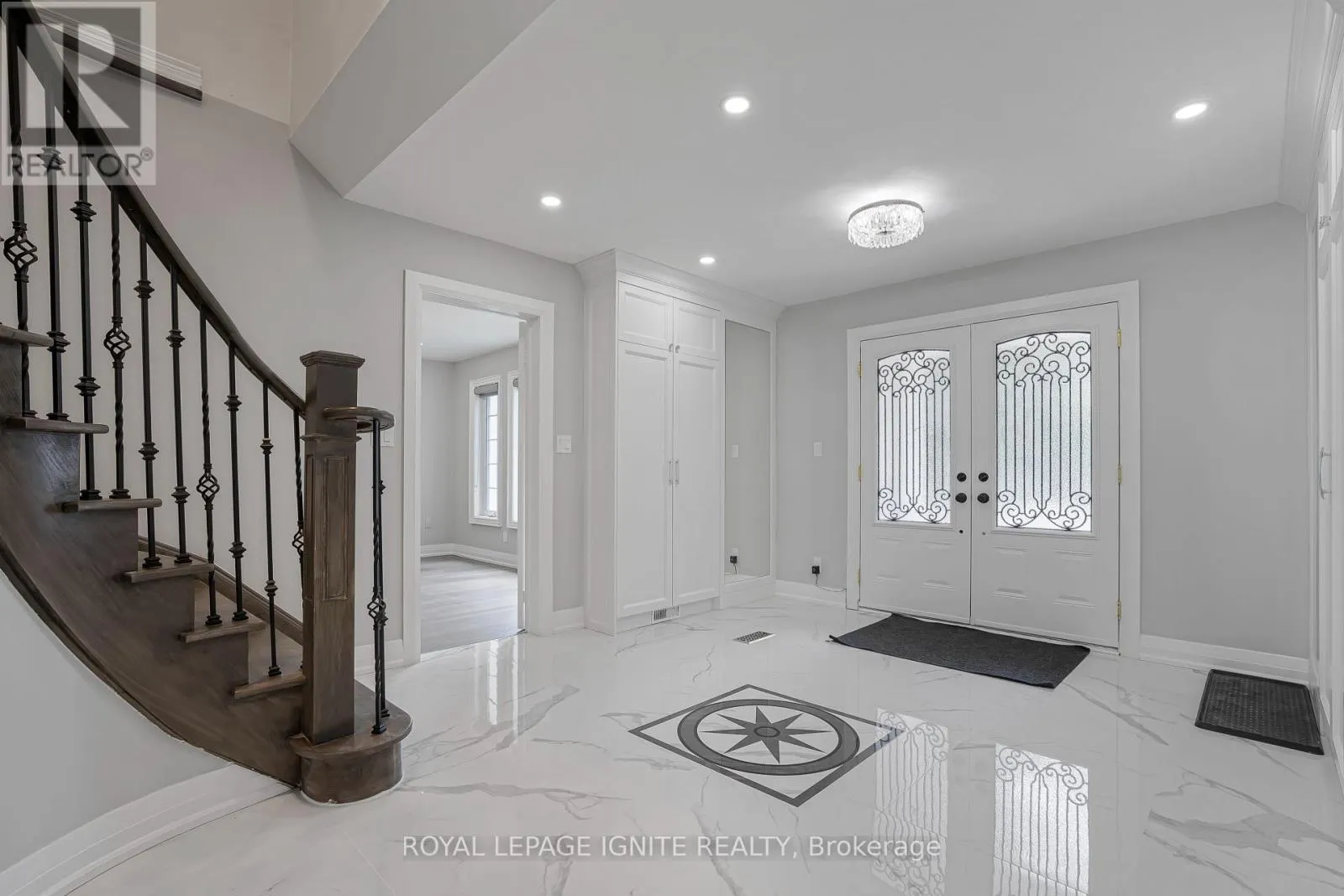 69 RAEVIEW DRIVE