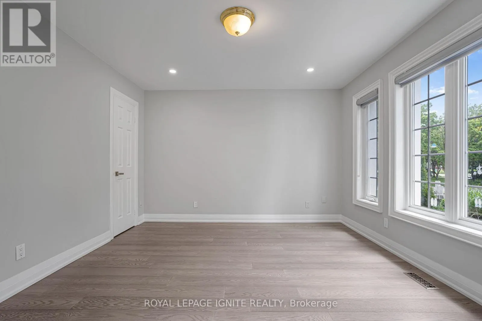 69 RAEVIEW DRIVE