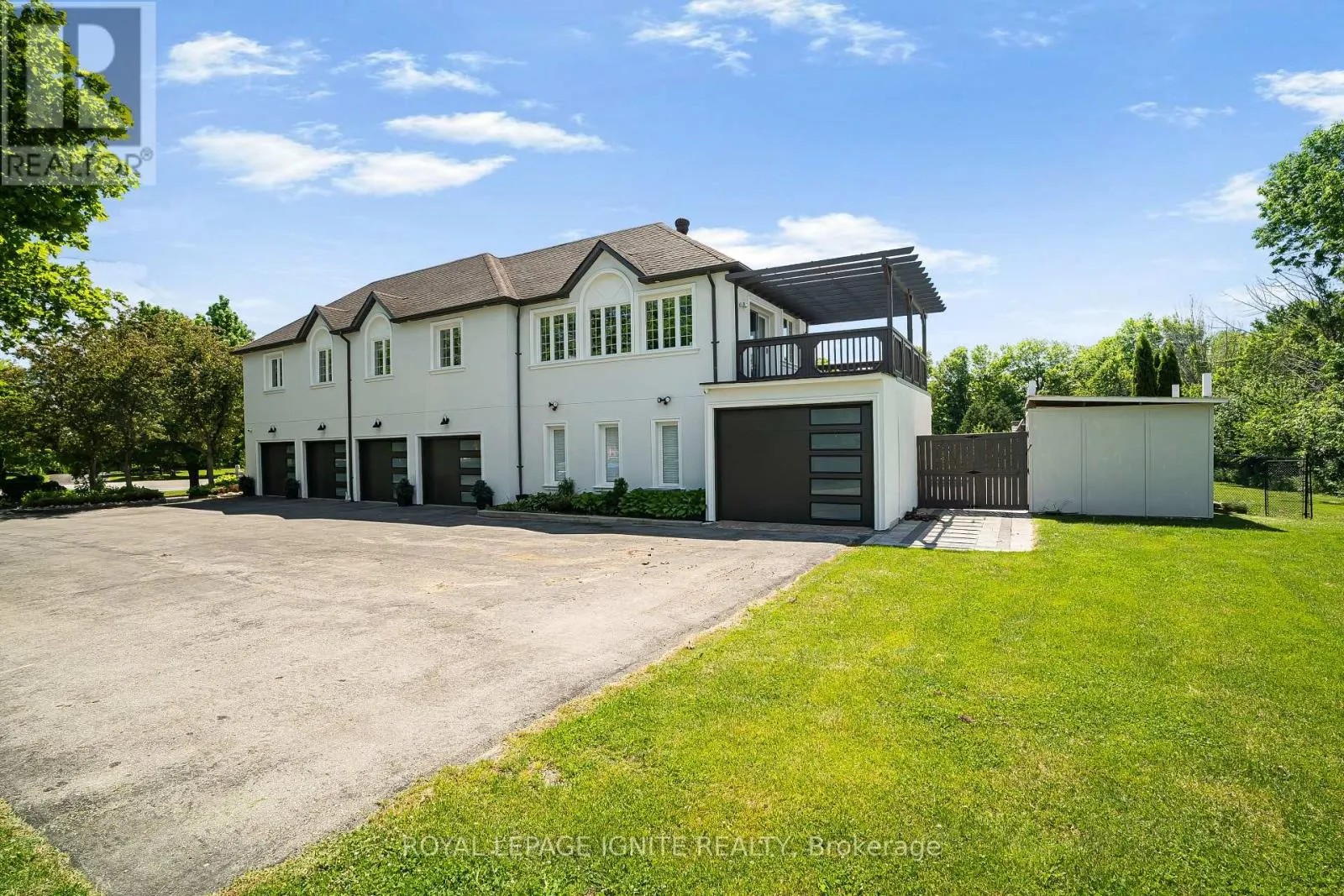 69 RAEVIEW DRIVE