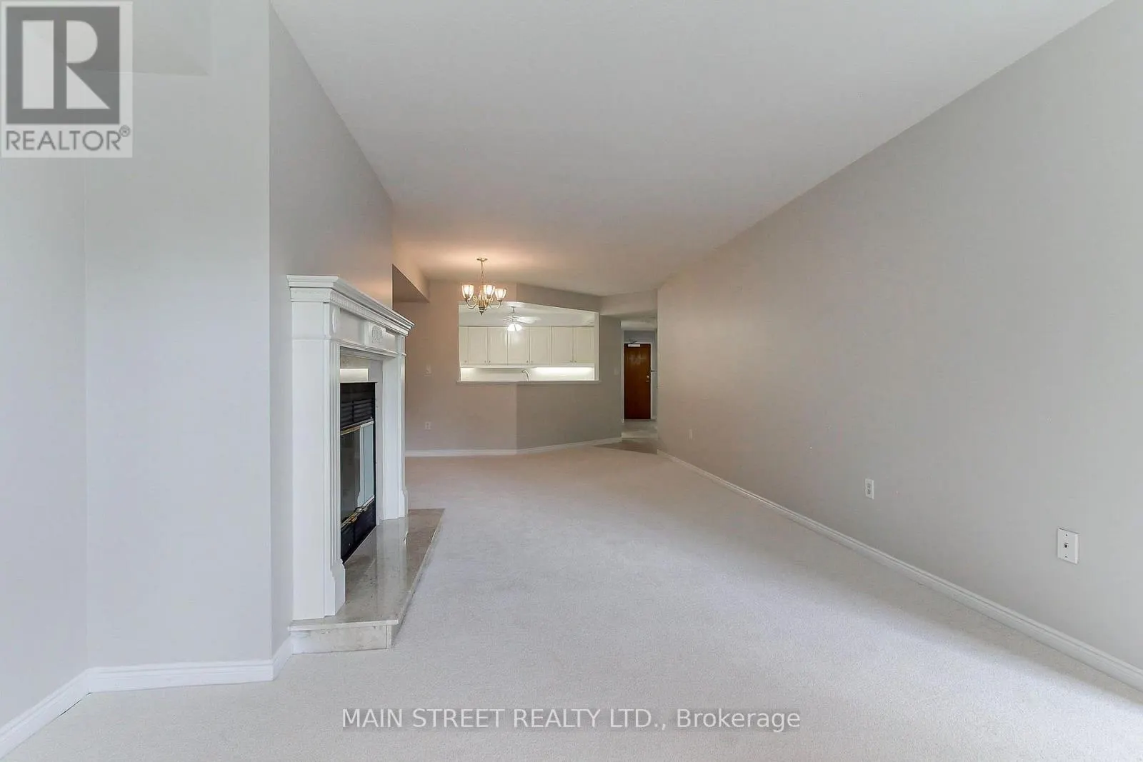 306 - 85 WELLINGTON STREET W
