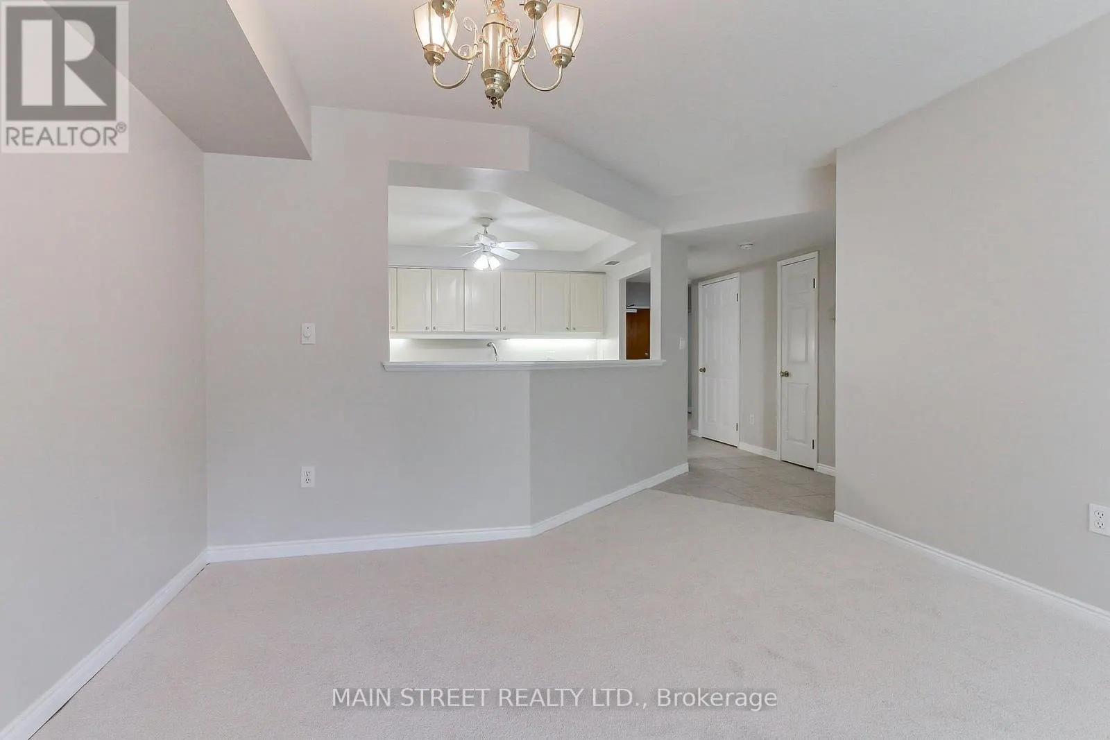 306 - 85 WELLINGTON STREET W