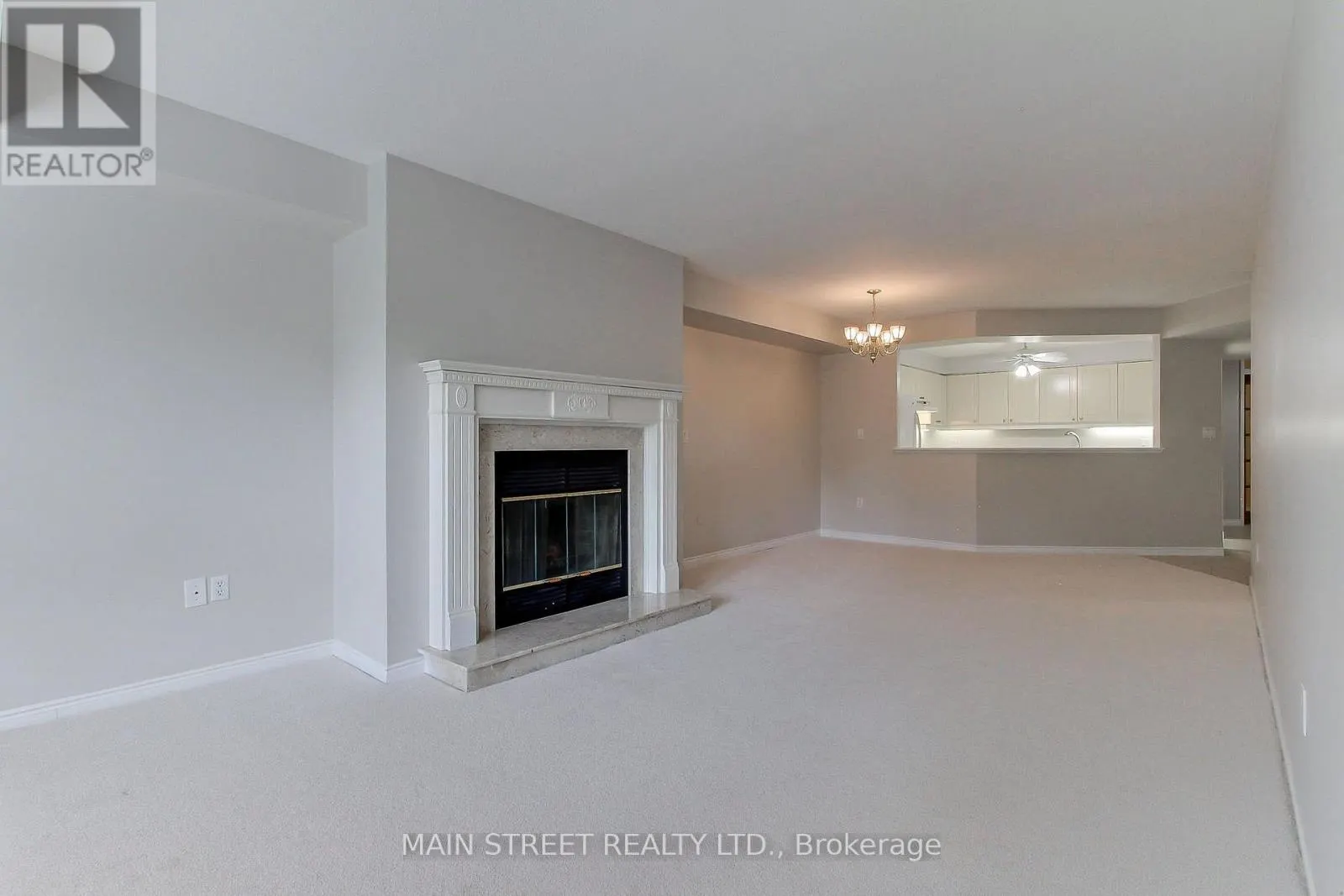 306 - 85 WELLINGTON STREET W