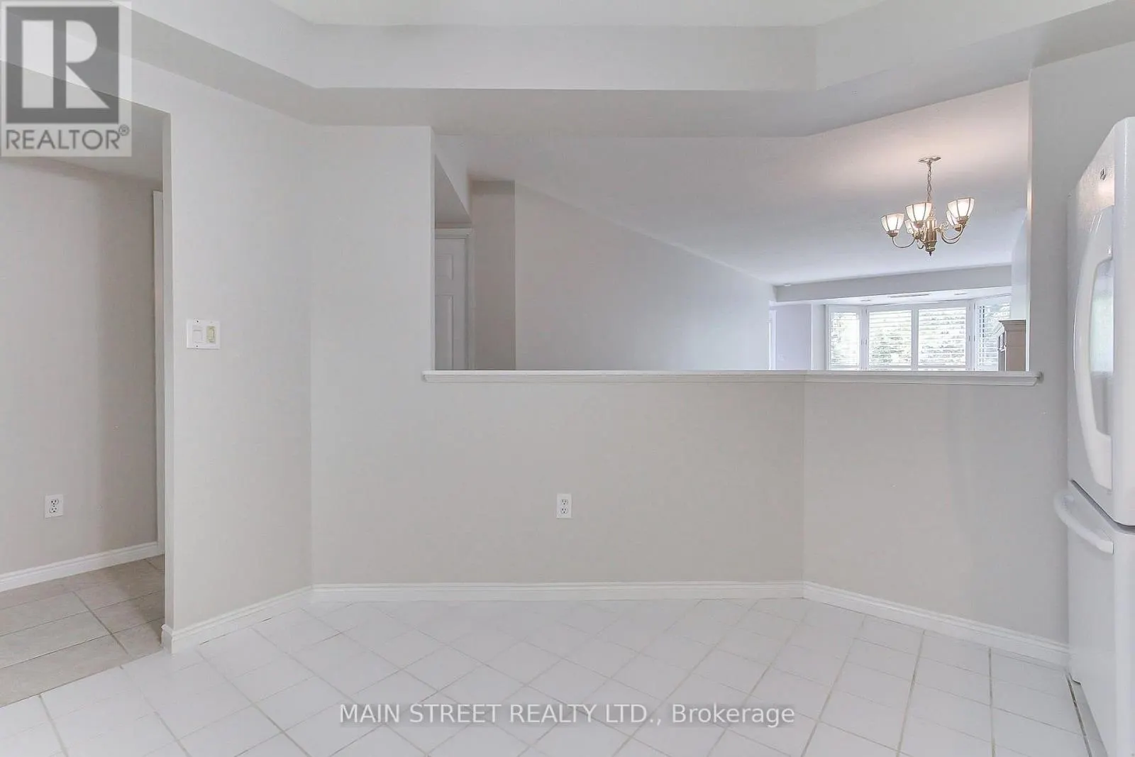 306 - 85 WELLINGTON STREET W