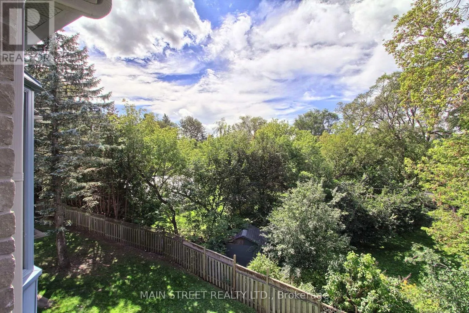 306 - 85 WELLINGTON STREET W