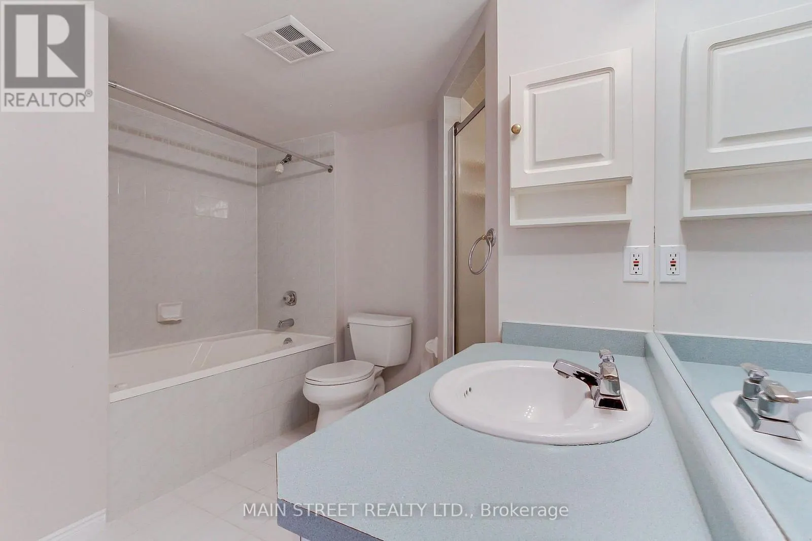 306 - 85 WELLINGTON STREET W