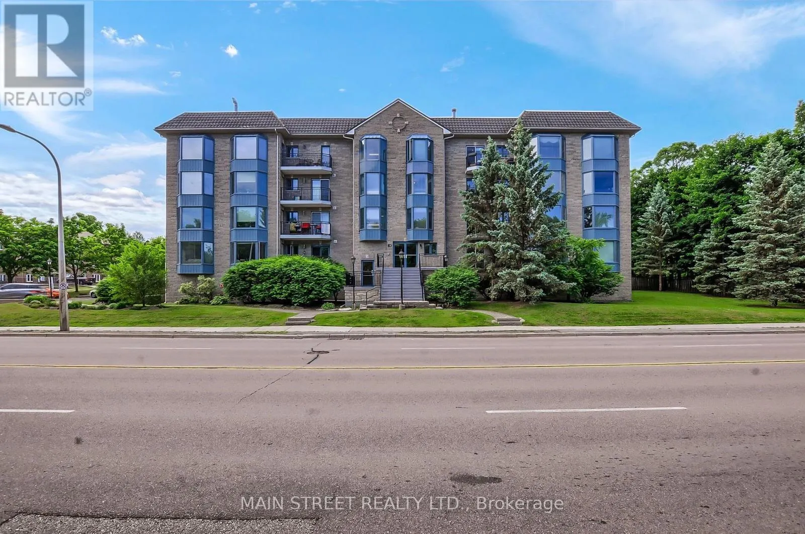 306 - 85 WELLINGTON STREET W
