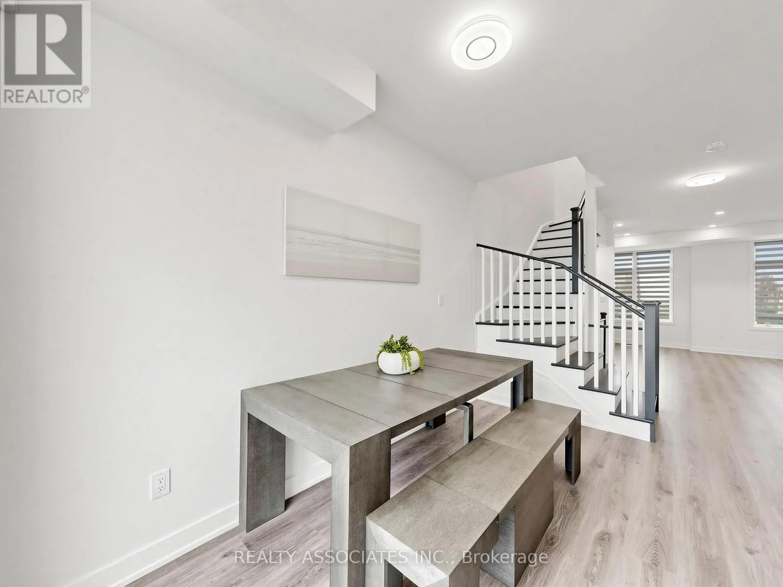 14 BAKER HILL BOULEVARD