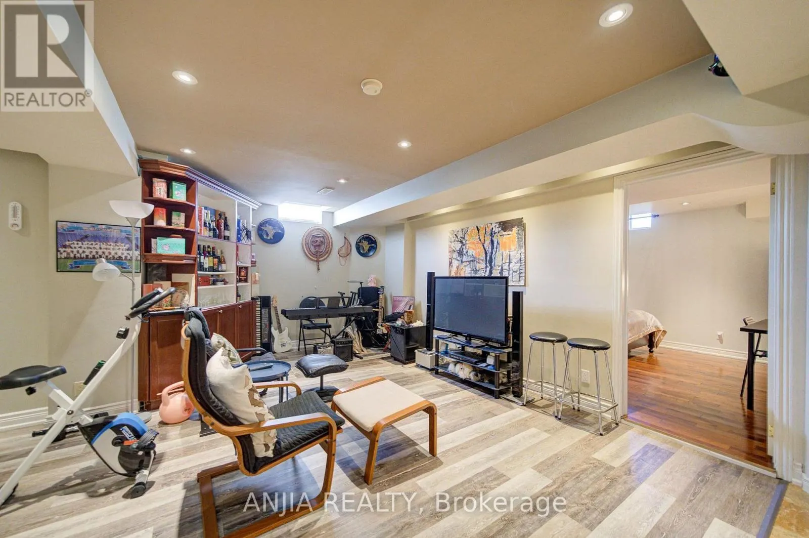 38 HARPER'S GATE WAY