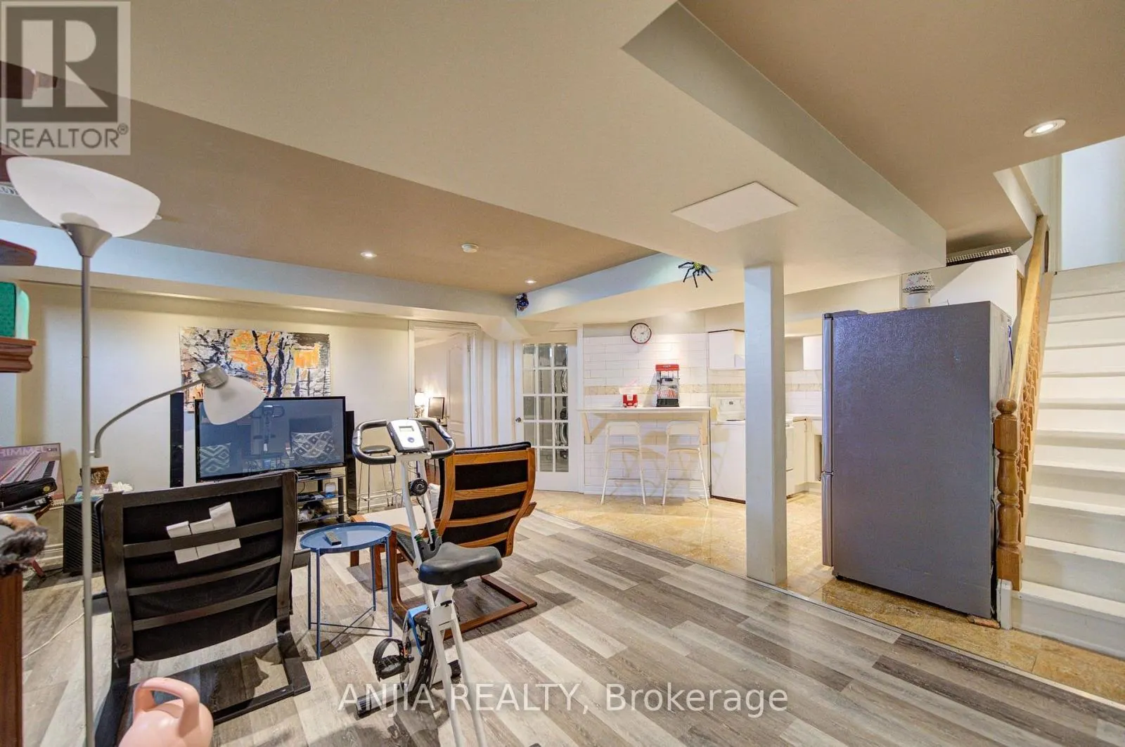 38 HARPER'S GATE WAY