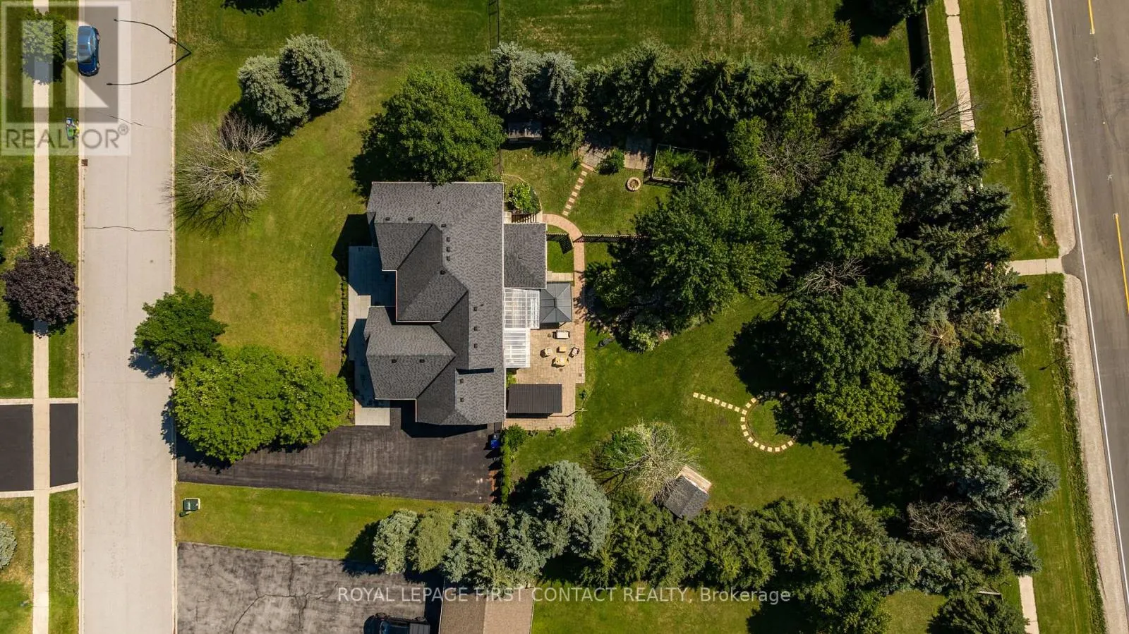43 VANDERPOST CRESCENT