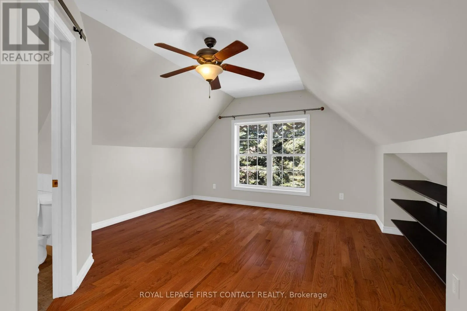 43 VANDERPOST CRESCENT