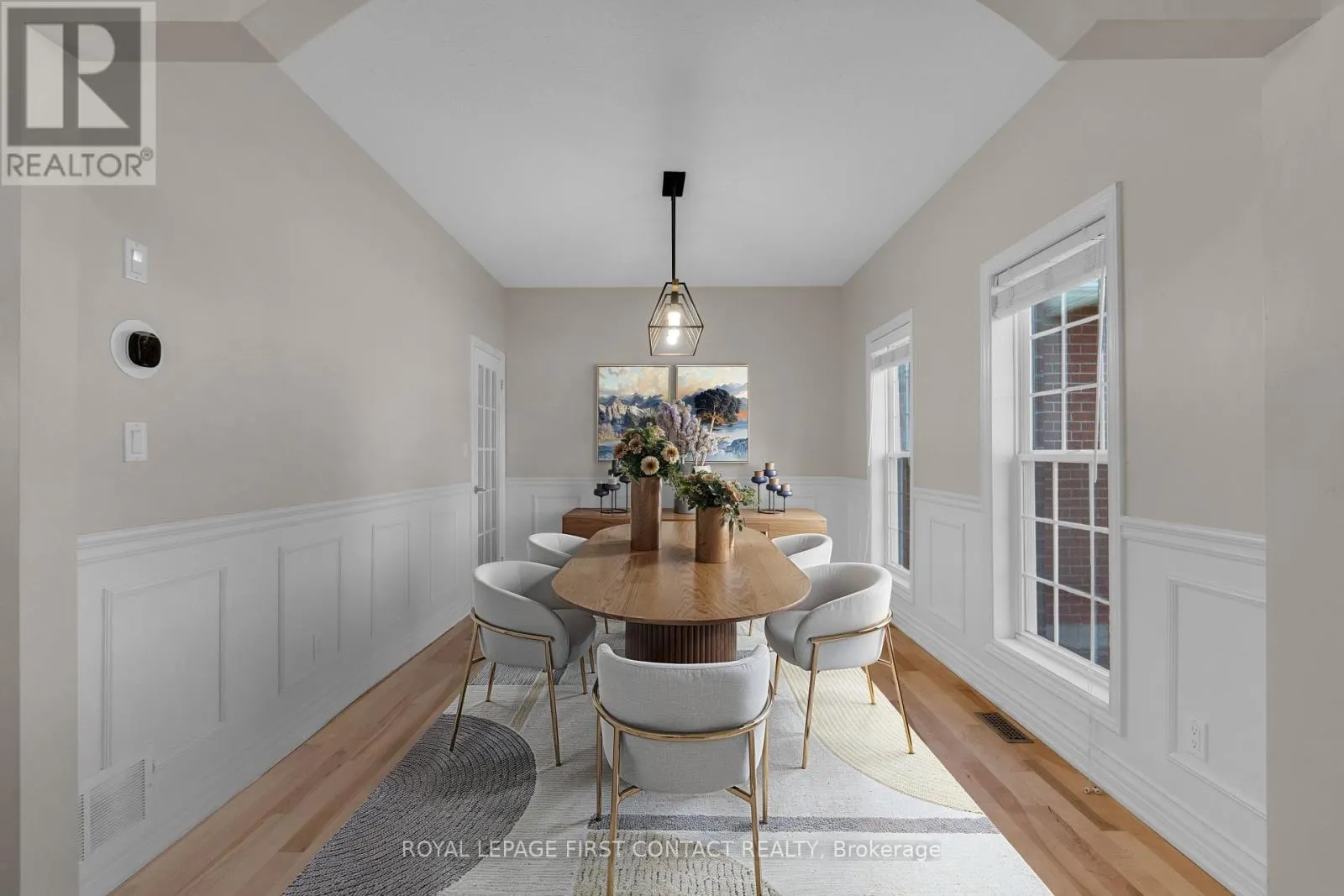 43 VANDERPOST CRESCENT