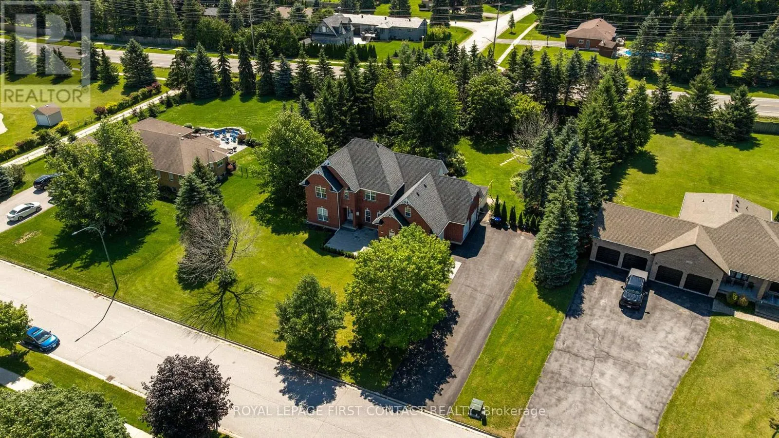 43 VANDERPOST CRESCENT