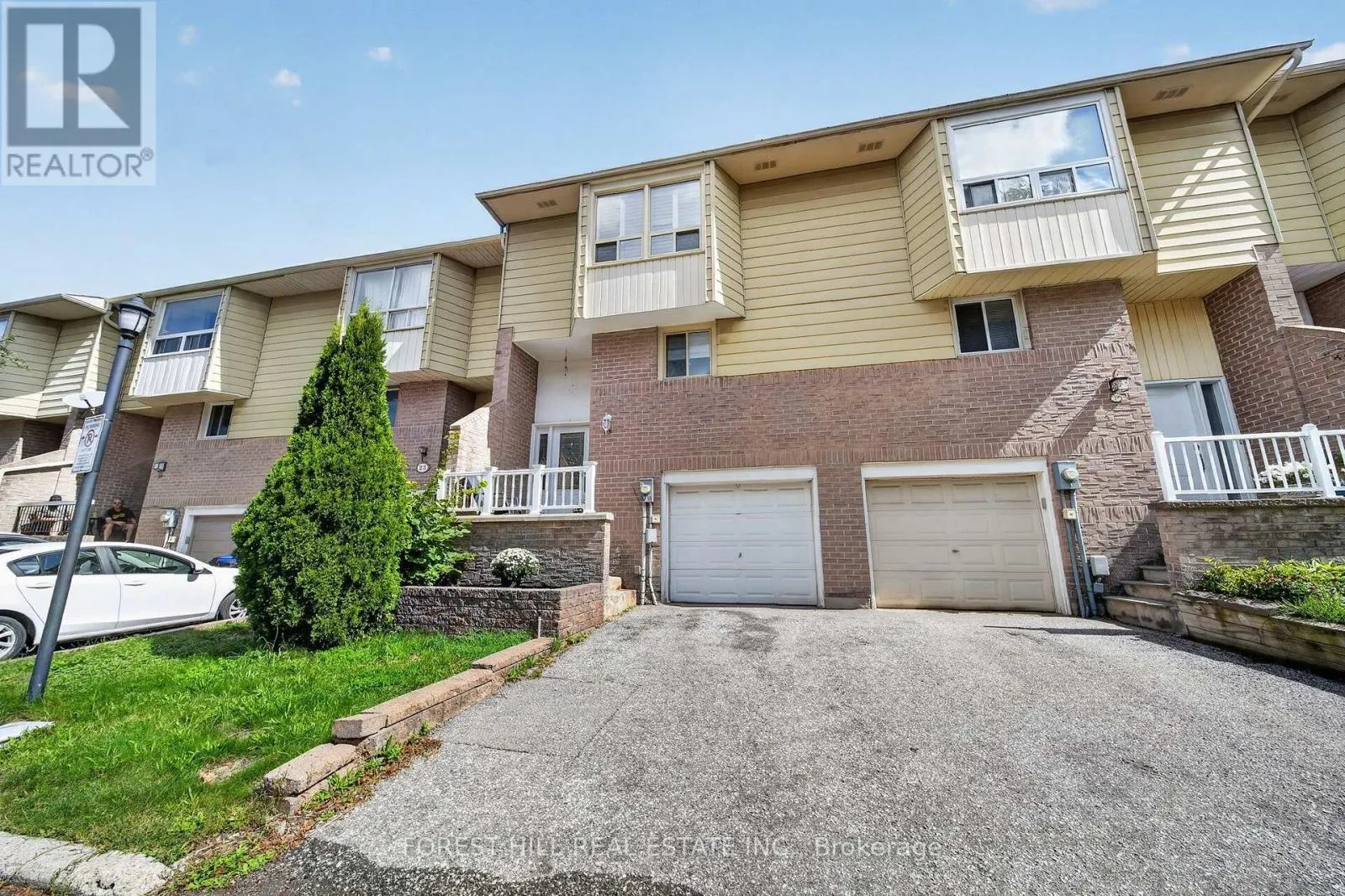 9 - 25 DEER RUN CRESCENT