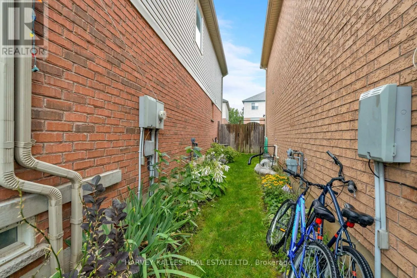 27 HIRST AVENUE