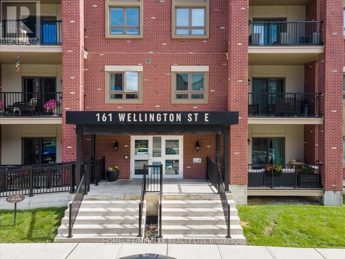 304 - 161 WELLINGTON STREET E