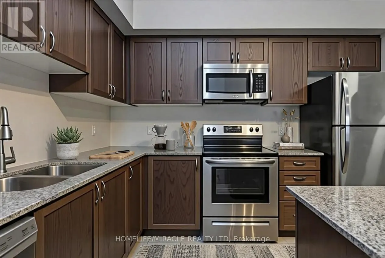 304 - 161 WELLINGTON STREET E