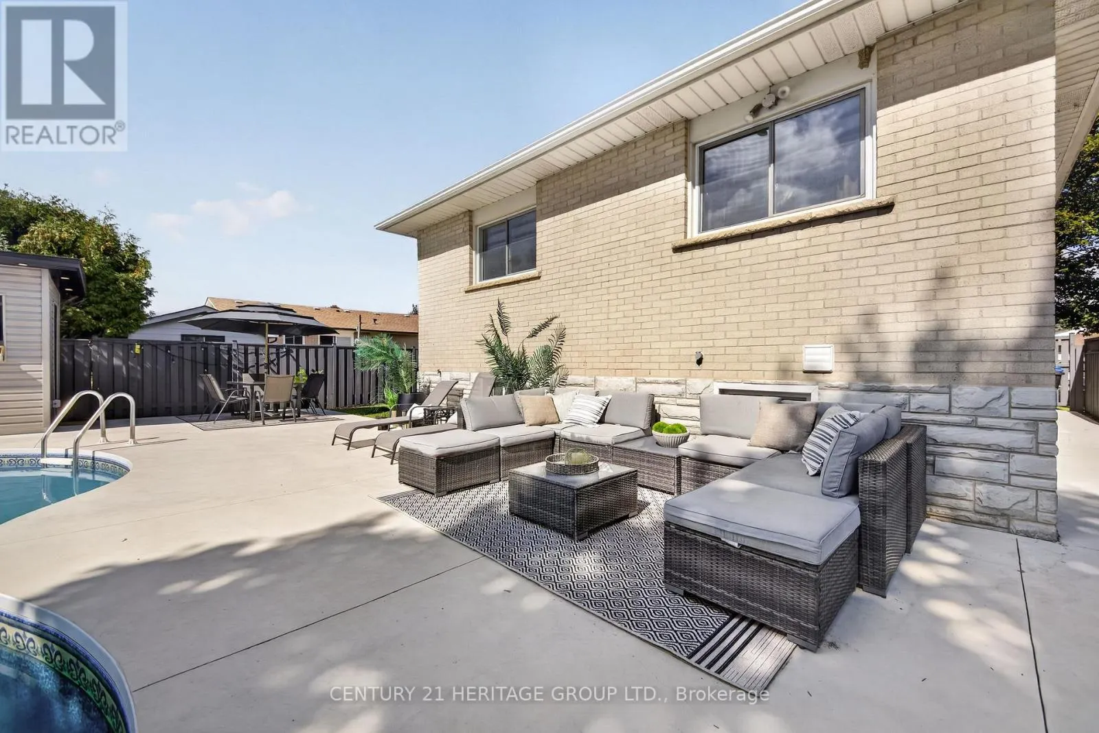 195 MACKENZIE STREET