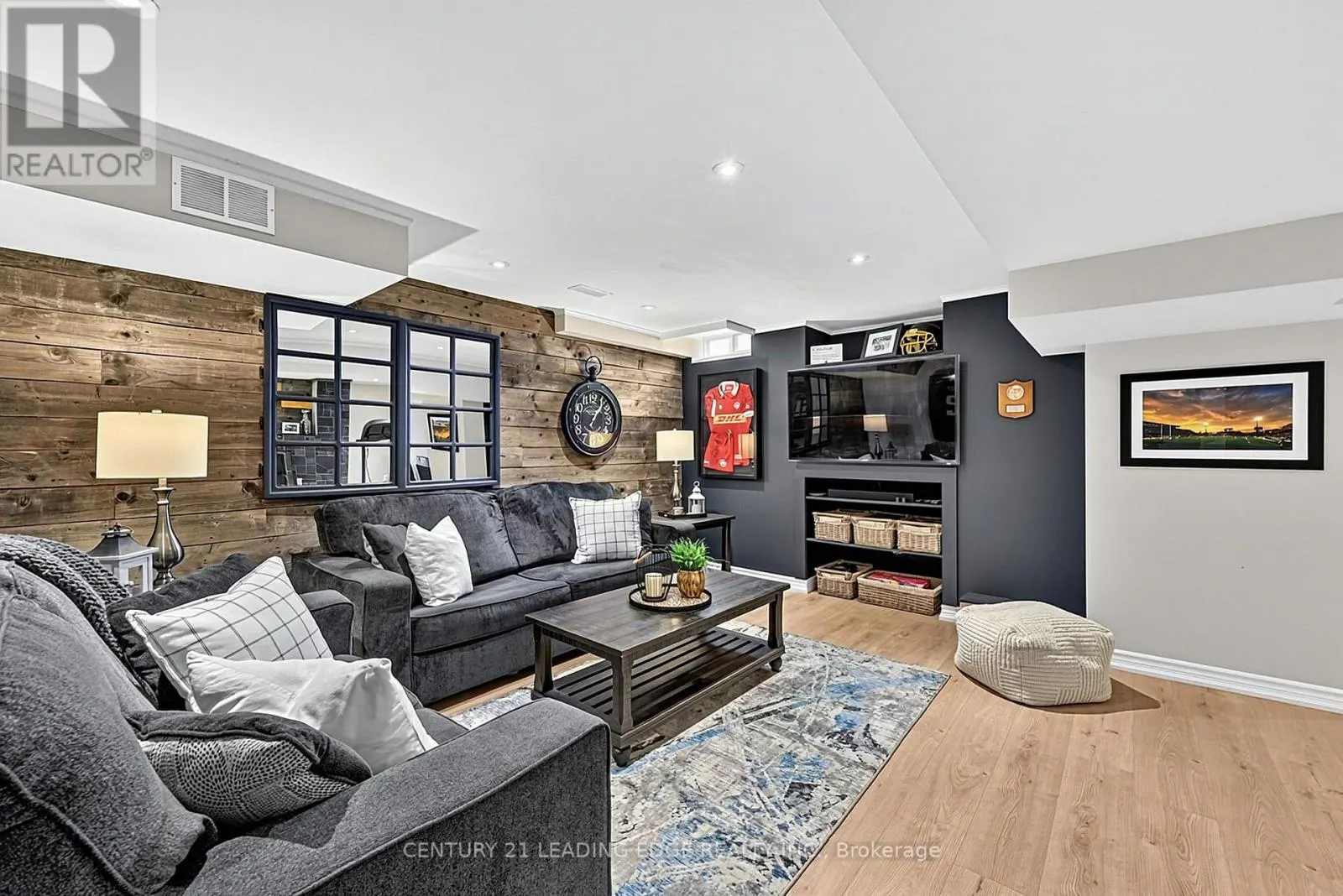 30 BOLSTER LANE