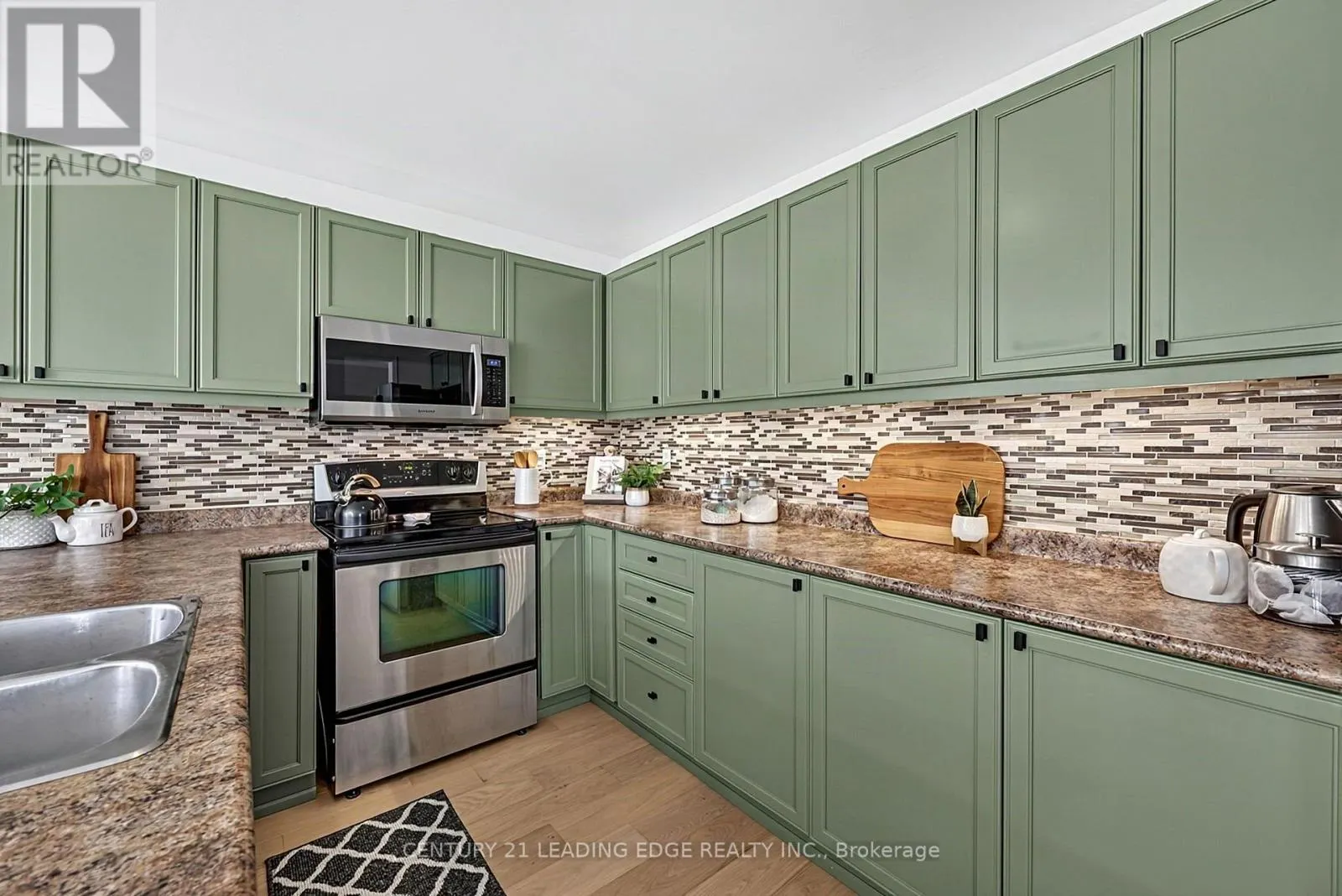 30 BOLSTER LANE