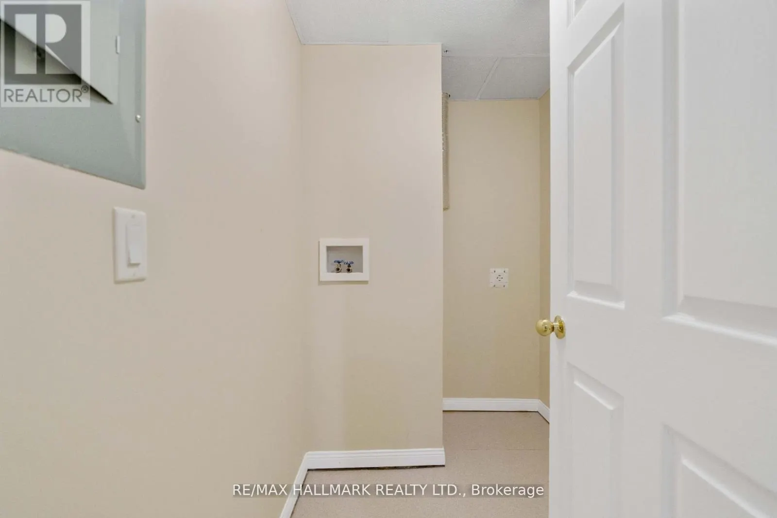 71 WILLOW FARM LANE