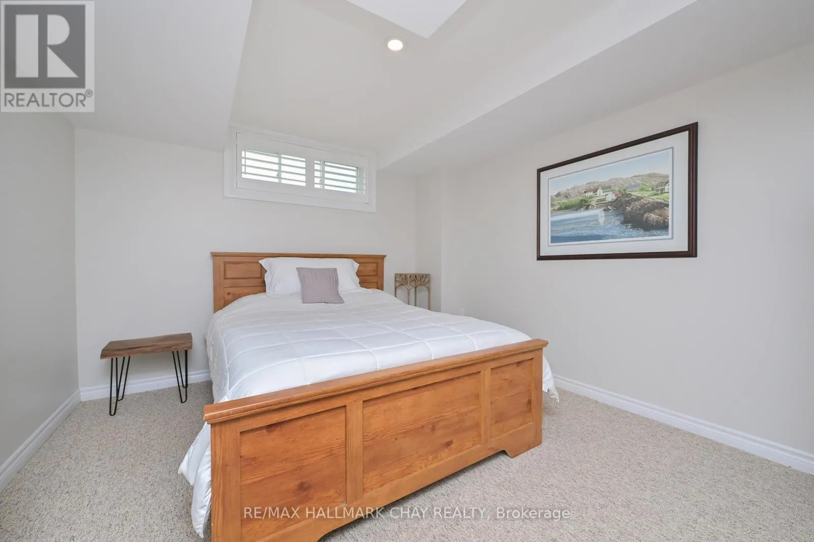 25 KINGSMERE CRESCENT