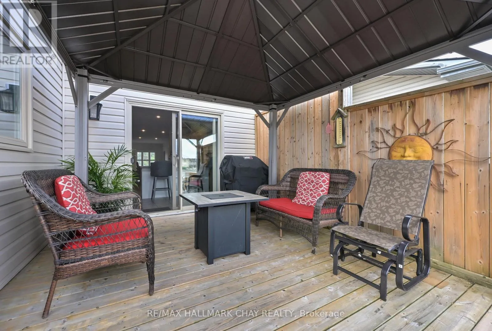 25 KINGSMERE CRESCENT