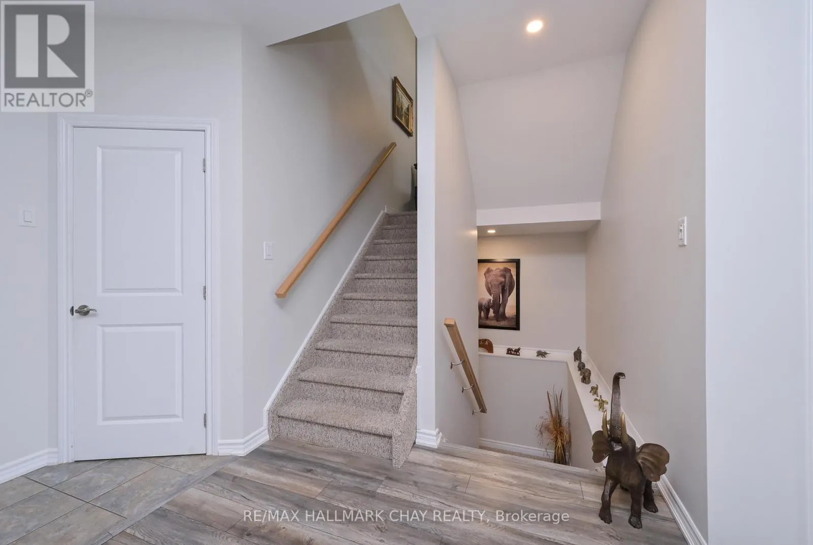 25 KINGSMERE CRESCENT