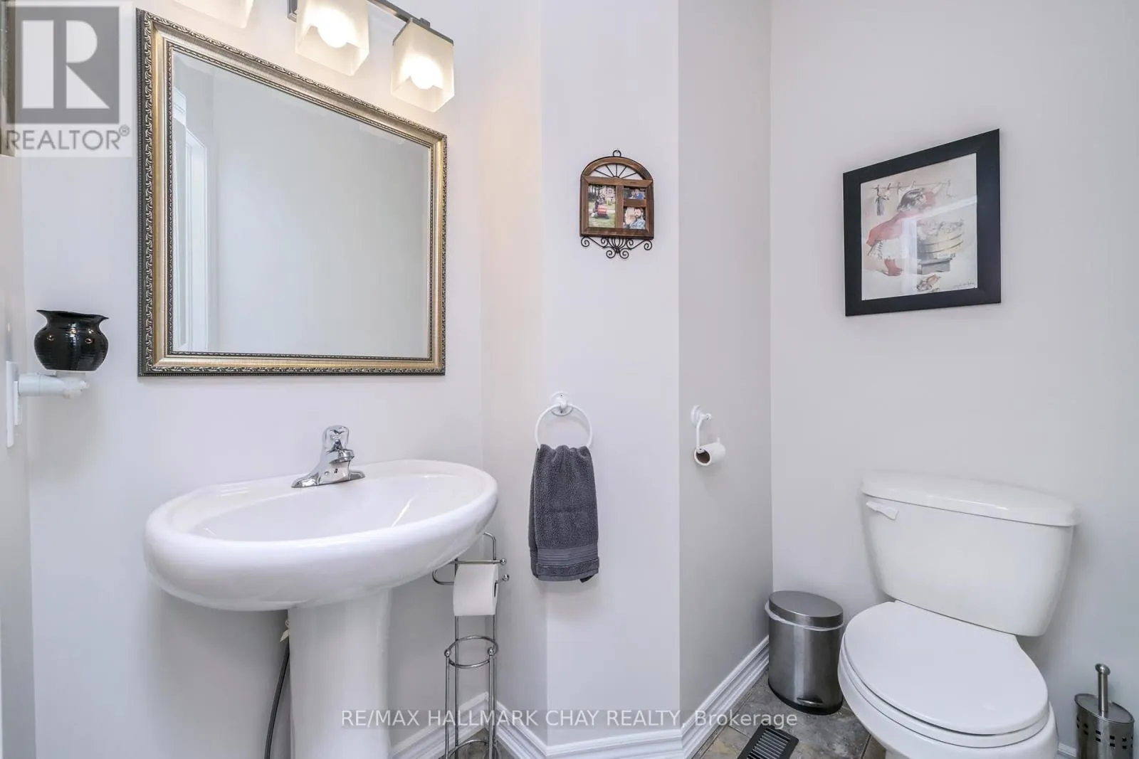 25 KINGSMERE CRESCENT