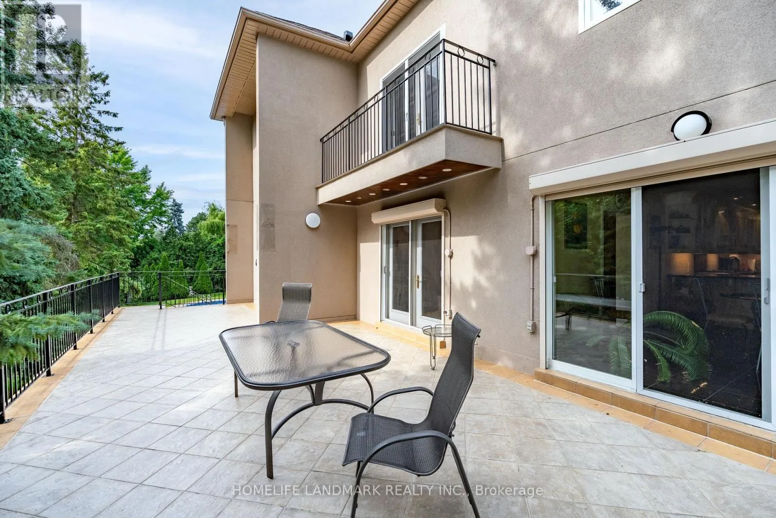 14 MEADOW HEIGHTS COURT
