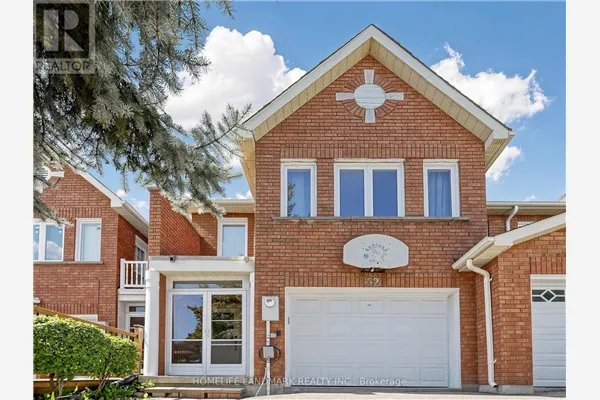 52 QUEENSMILL COURT