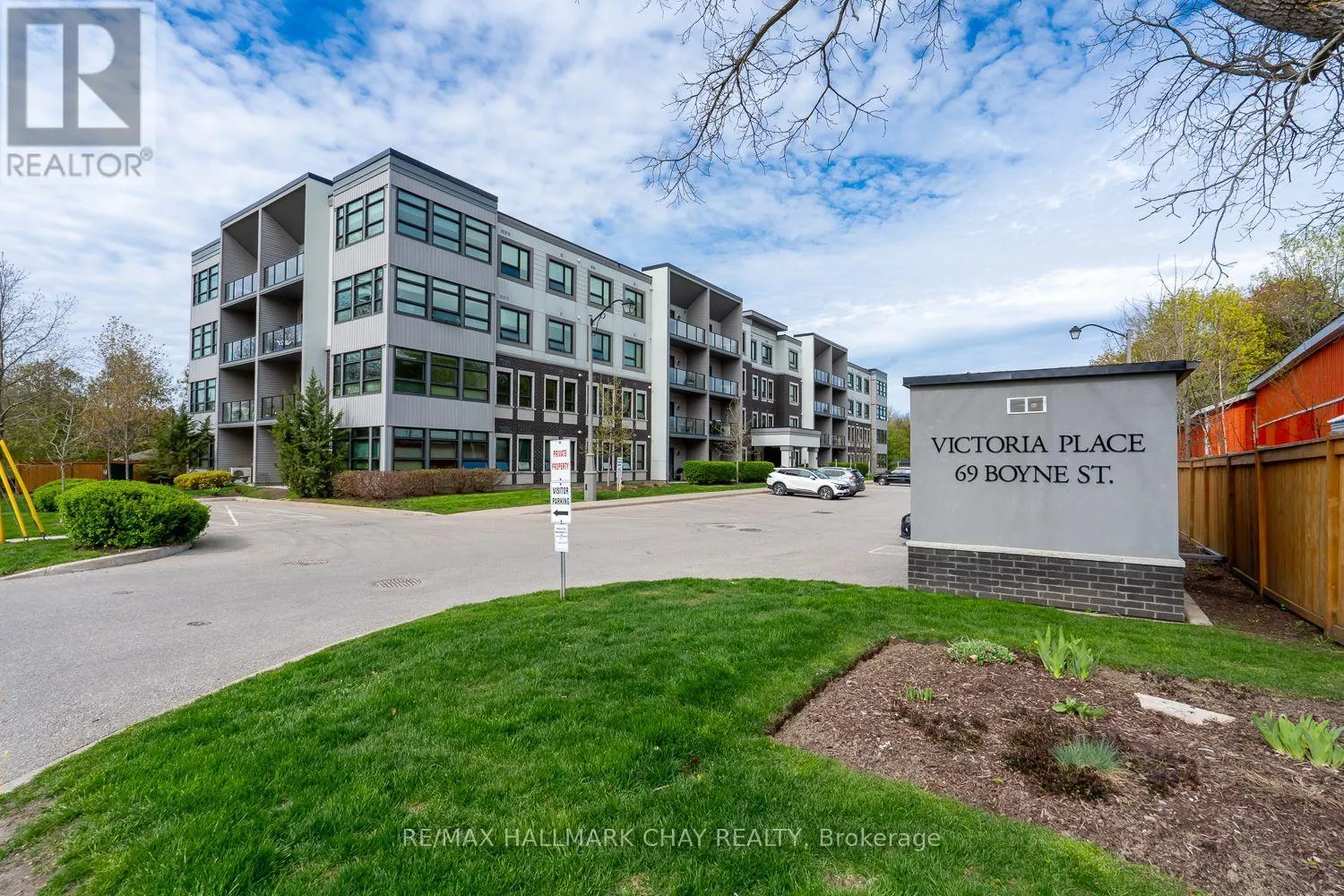 103 - 69 BOYNE STREET