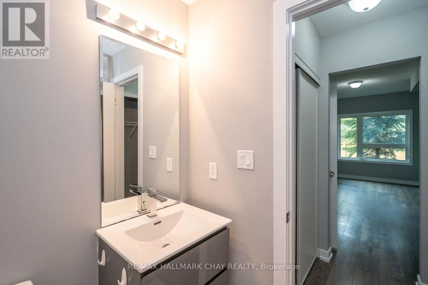 103 - 69 BOYNE STREET