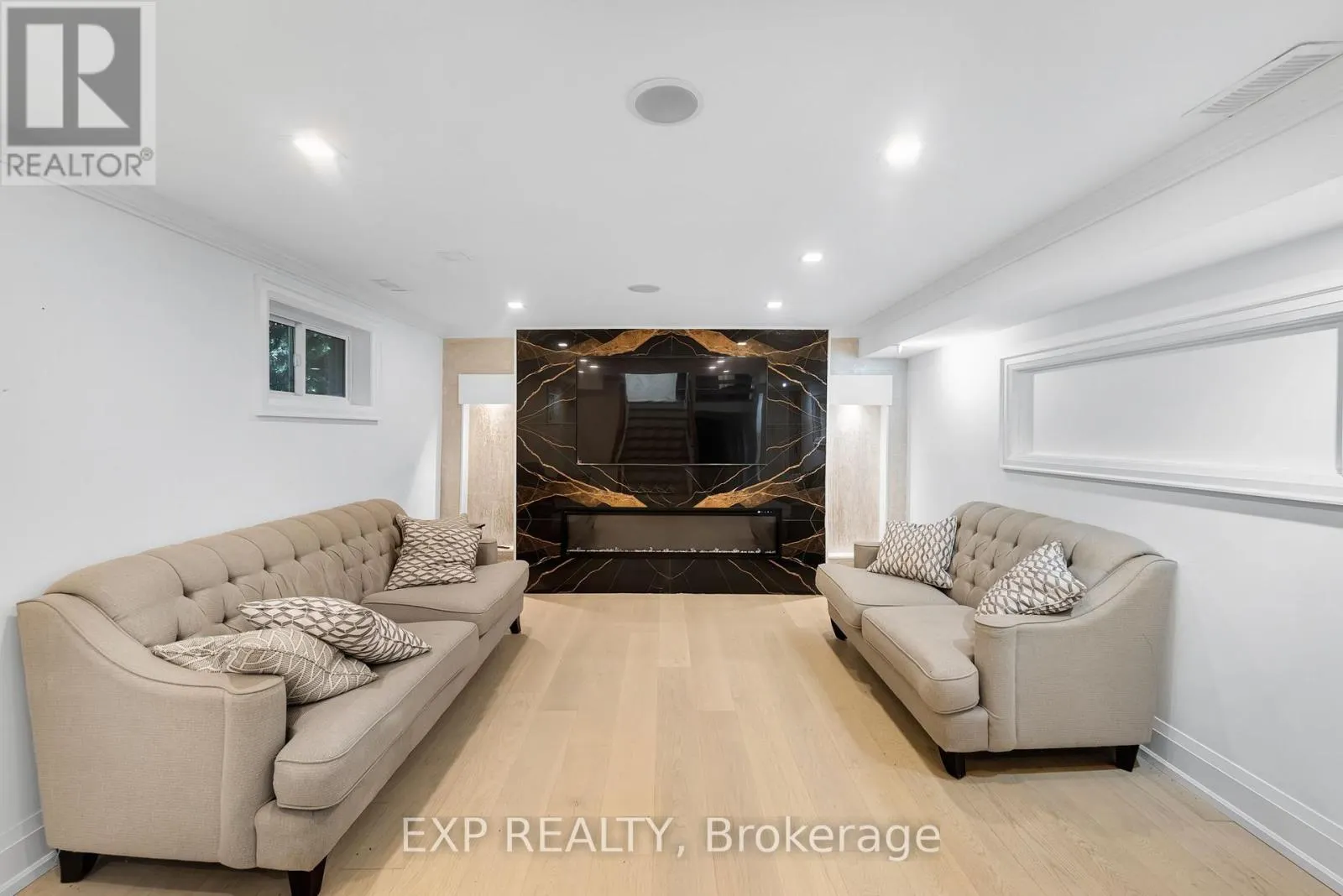 388 BOUCHIER STREET