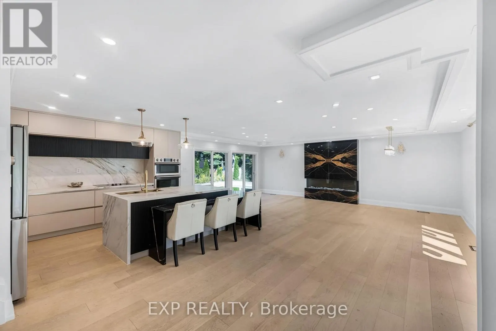 388 BOUCHIER STREET
