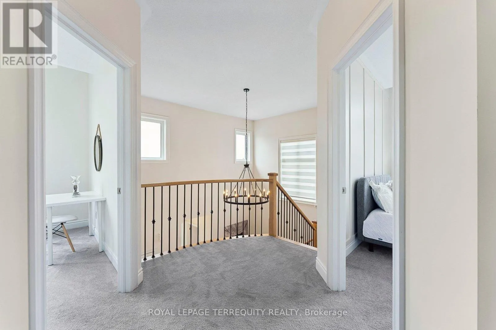 7 BALLANVIEW COURT
