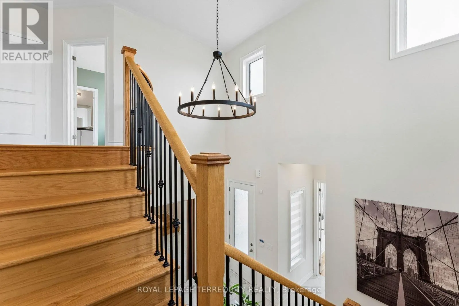7 BALLANVIEW COURT