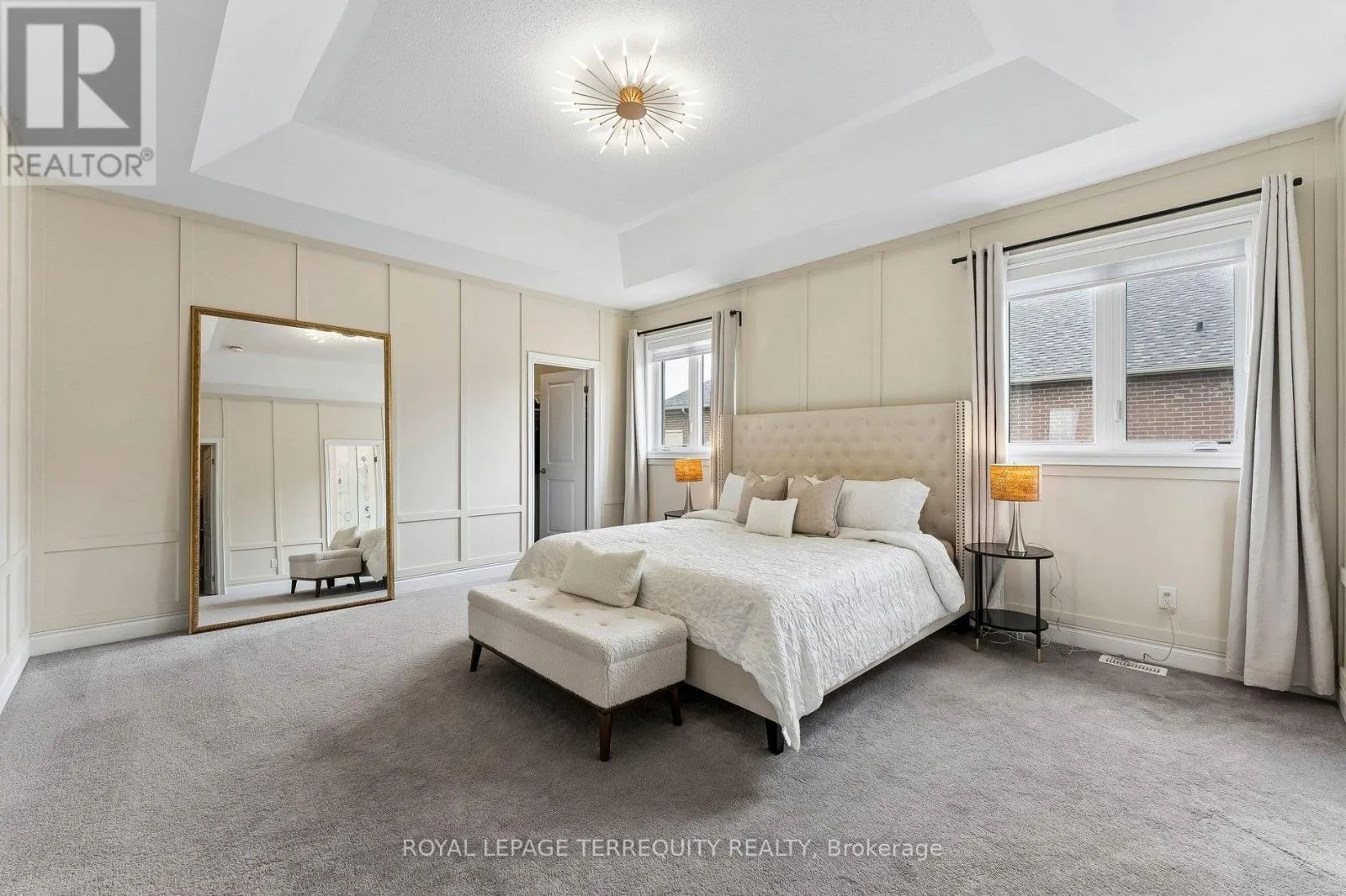 7 BALLANVIEW COURT