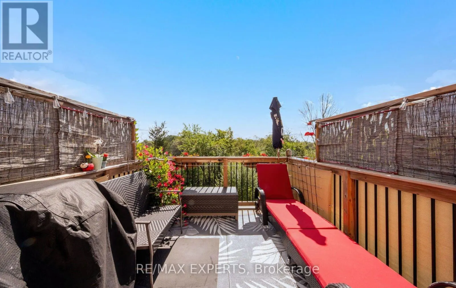 939 GREEN STREET