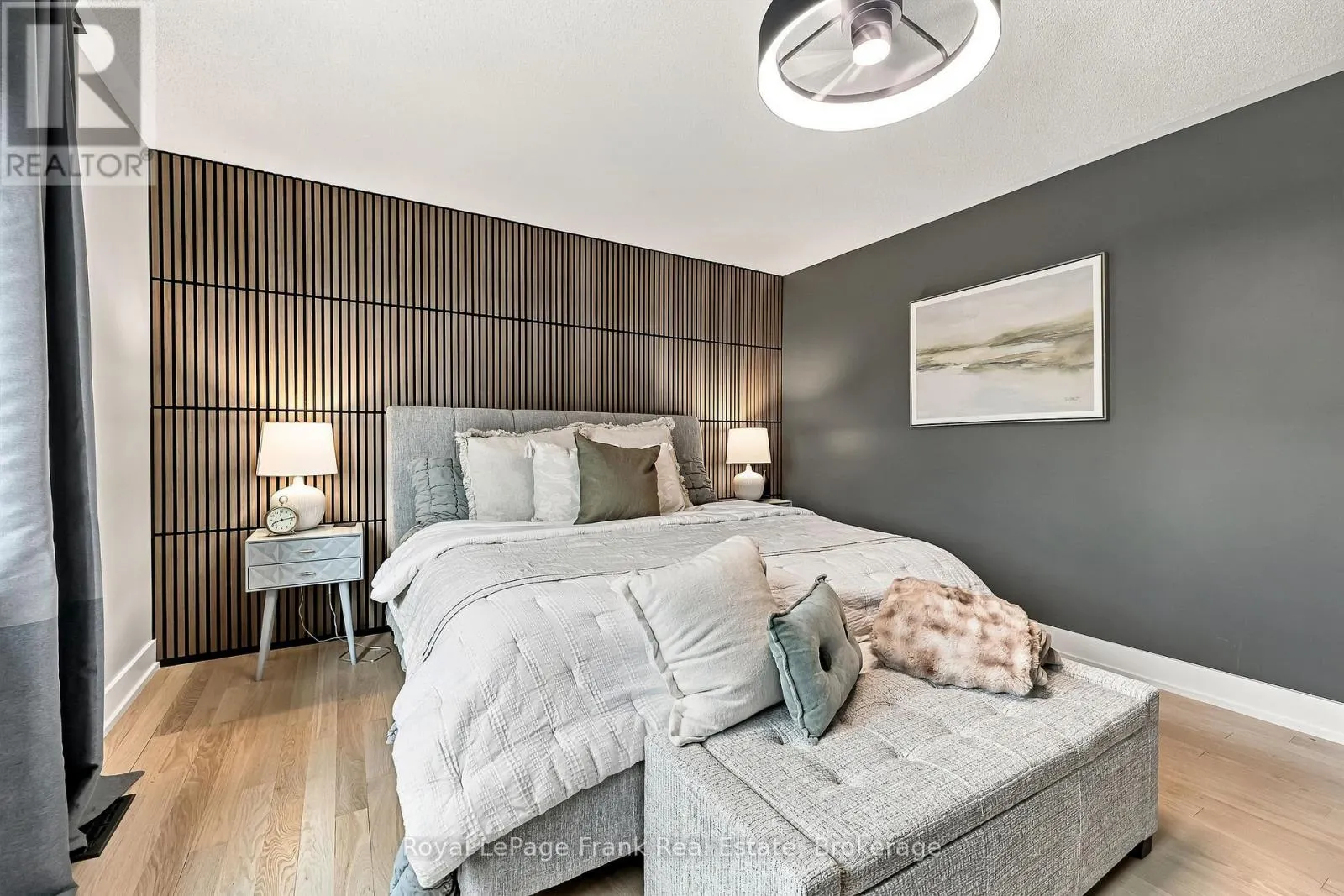 6 FOXBURY ROAD
