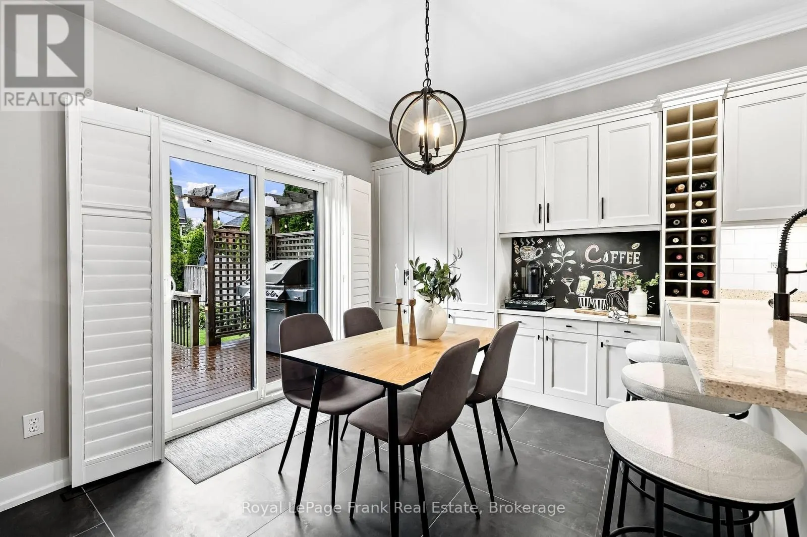 6 FOXBURY ROAD