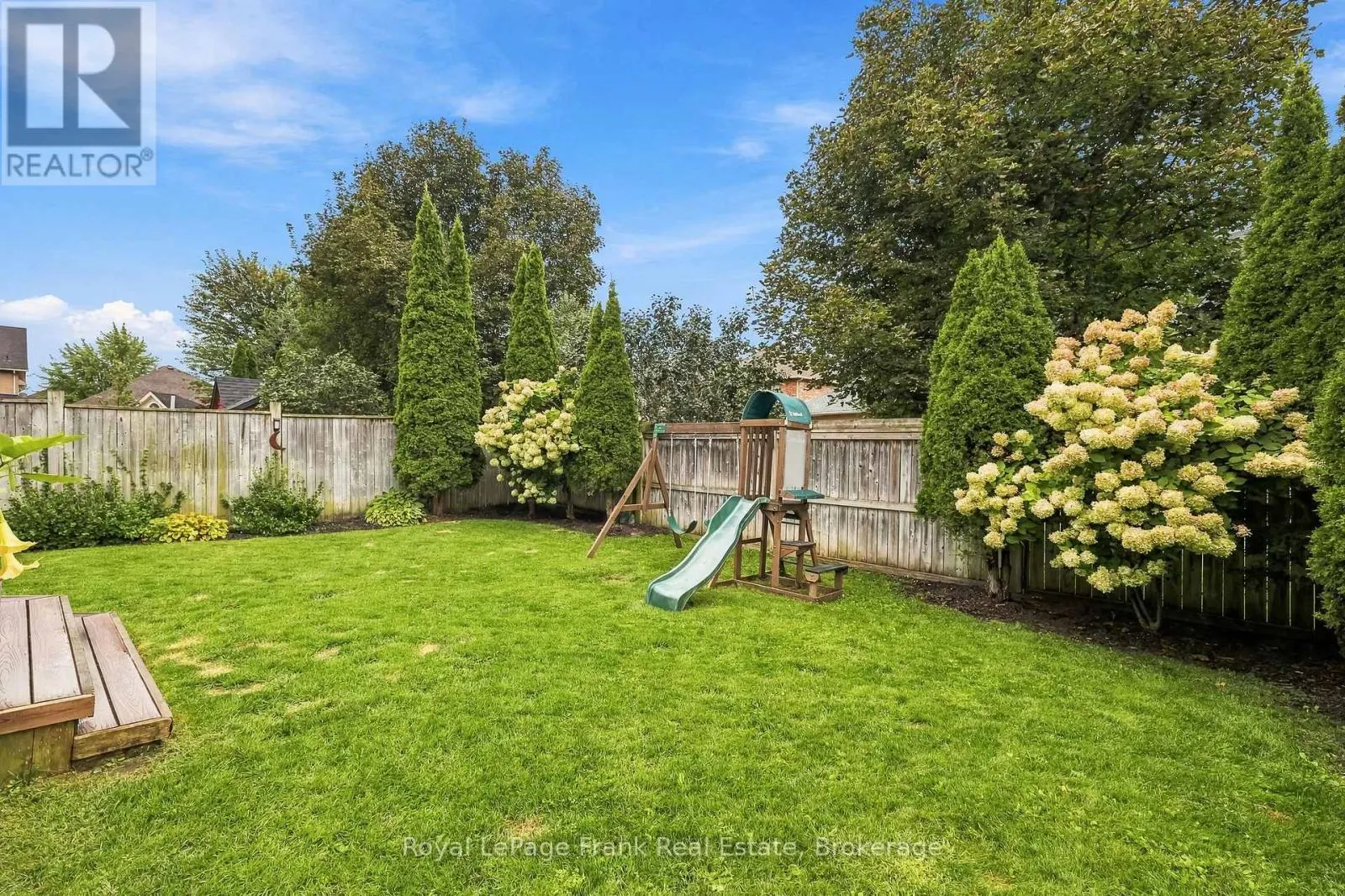 6 FOXBURY ROAD