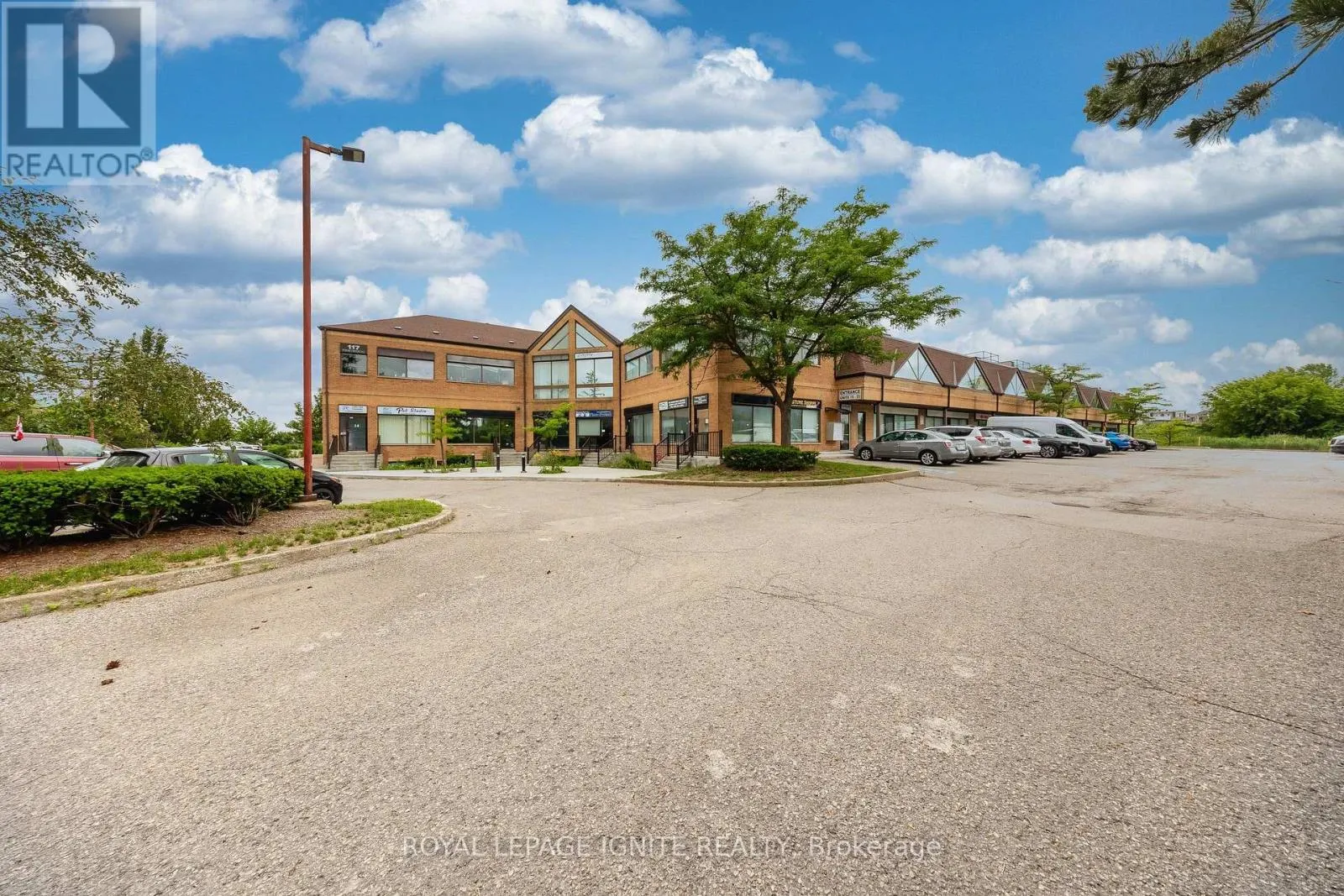 11 - 117 RINGWOOD DRIVE