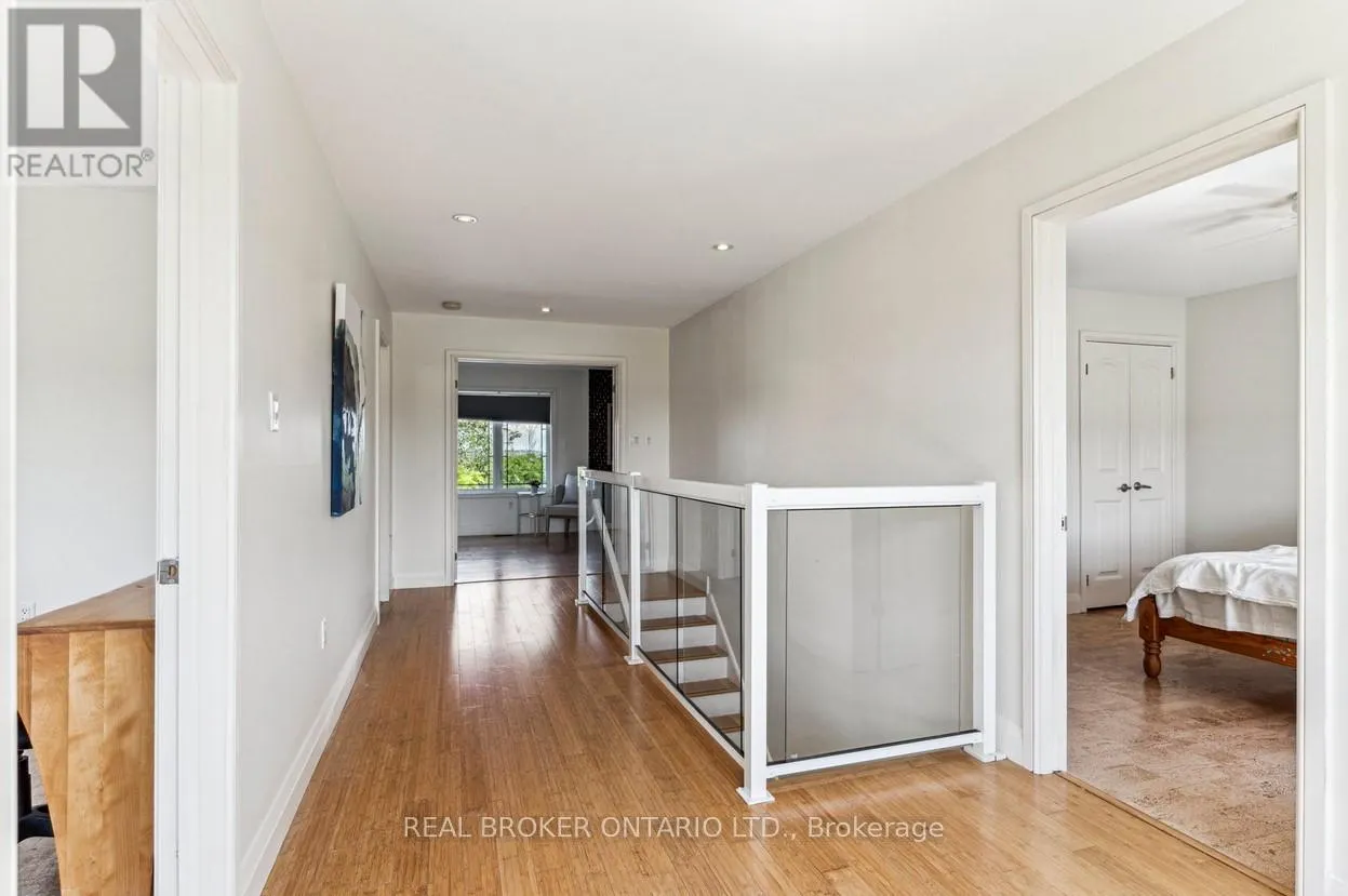 27 BAGSHAW CRESCENT