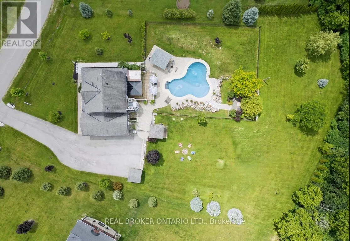 27 BAGSHAW CRESCENT