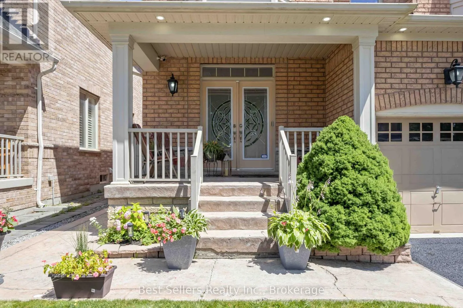 61 BRAITH CRESCENT