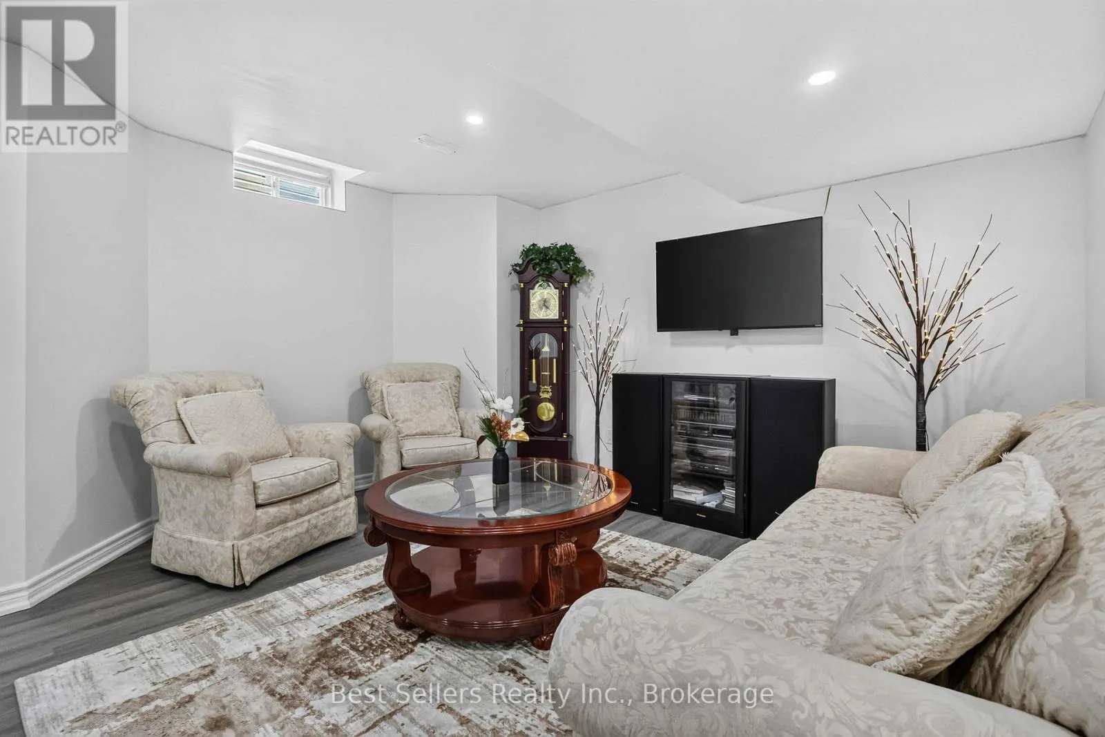 61 BRAITH CRESCENT